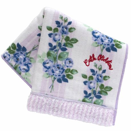 [^:0013600001]\ʂ̓ACRjbNȃt[vg{K[[nAʂ͂ӂӂ̃pCłByCath Kidston(LX Lbh\)z1993NɉpmbeBOqŒaBe[Wƃ_ȃfUCZƎ̃X^C͓IȃCtX^CuhłBԕp̃`[tȂǂꂽACéAƒIŉ݂̂镵͋CoA̐lɈĂ܂BɁApƃfUCˑǴ݂AʂANZgƂĂlCŁAgƂɈƂ琢E̕LɎxĂ܂B