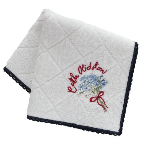 [^:0013600003]ACR`[t̃u[PhJŎ{^InJ`B̏ȃtA肰Ȃ炵oĂ܂ByCath Kidston(LX Lbh\)z1993NɉpmbeBOqŒaBe[Wƃ_ȃfUCZƎ̃X^C͓IȃCtX^CuhłBԕp̃`[tȂǂꂽACéAƒIŉ݂̂镵͋CoA̐lɈĂ܂BɁApƃfUCˑǴ݂AʂANZgƂĂlCŁAgƂɈƂ琢E̕LɎxĂ܂B