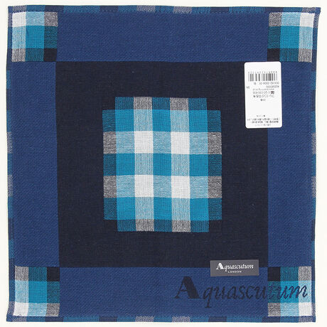 [^:0011620004]_炩ȕŐlC̎OdK[[Ag₷25cmTCYłpӂ܂B[Aquascutum]1851N hA[WFgX̍dX^[gANAXL[^́Aégaqua-hƁgscutum-hgݍ킹BgAquascutumhhR[gŐEIȕ]󂯁Aȗ_EueBbVuhƂāAɂ킽Ė{ǋGO[NeBux󂯑Ăn݂170N̗jA`̃uhłB