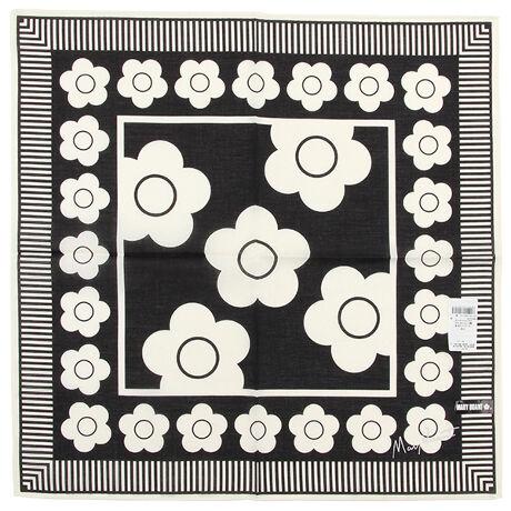 [^:0013450002]uhJ[Black&Whiteł܂Ƃ߂ꂽV[YłB[MARY QUANT]̃[ɂƂꂸA؂ɁAR𔭑zzB̎ƌĂ΂ꂽCMX̂UONBhXDCMOhhƂJ`[[ugN}[ENgBht@bV̑bzA܂Ń^u[ƂĂ~jXJ[g͐EIȃu[ƂȂ܂BƑnIōDSȍĺA㏗̎Љioɑ傫ȉe^ė܂BMARY QUANT̃ACeɂ́Â܂܂̎\AȏɂƋPĂقƂz߂Ă܂BuhV{ufCW[vuh̃ACRłfCW[}[ŃAႩ肵̃}[̗琶܂ꂽ́BȊw̗͂ł͍炩邱Ƃ̂łȂEłւ̍ԁB̓}[炵uRvƁuƑnv\uMARY QUANTv̏ےłB