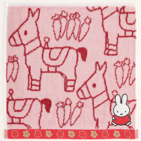 [^:0014560001]~btB[̊G{ɓoꂷnƐlQp^[ɃfUC܂BɎ{ꂽS[h̎qVN̎n܂ɂ҂ȈꖇłBpCWJ[hŕ\^InJ`łB[miffy]~btB[͏Ȃ̏̎qBI_̊G{ƁEOtBbNfUCi[̃fBbNEu[i񂪕`G{̎lłBŏ^ŗECAVƂɋÁXȃ~btB[ƁAƑ₨ƂJL邠́AE̐lXɈꑱĂ܂B