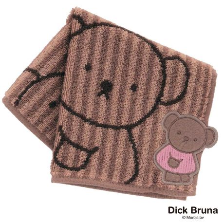 [^:0001950026]~btB[̊G{ɓoꂷ邭܂̃{XSʂɃfUC^InJ`łBzFƂɃ|[YႤ{XAbvPhJŕ\܂BpCWJ[hŕ\^InJ`łB[miffy]~btB[͏Ȃ̏̎qBI_̊G{ƁEOtBbNfUCi[̃fBbNEu[i񂪕`G{̎lłBŏ^ŗECAVƂɋÁXȃ~btB[ƁAƑ₨ƂJL邠́AE̐lXɈꑱĂ܂B