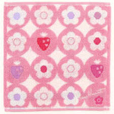 マリークワント　タオルハンカチ　デイジーとイチゴ　【MARY QUANT】