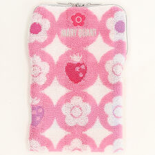 マリークワント　ファスナー付きタオル　ペットボトルケース　デイジーとイチゴ