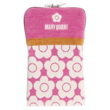 マリークワント　ファスナー付きタオル　ペットボトルケース　ビビットカラー　【MARY QUANT】