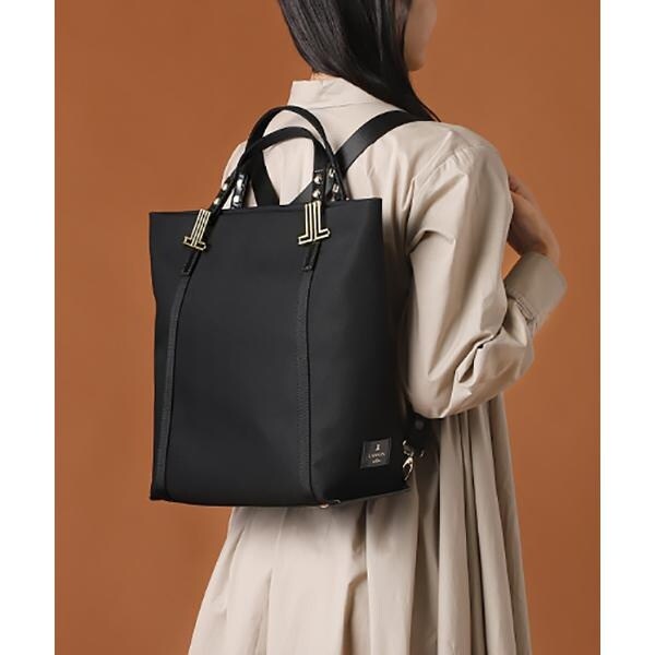 美品　ランバンオンブルー　カレ　リュック　トートバッグ　2way ブラック LANVIN en Bleu（ランバンオンブルー）の「2wayトート型リュック
