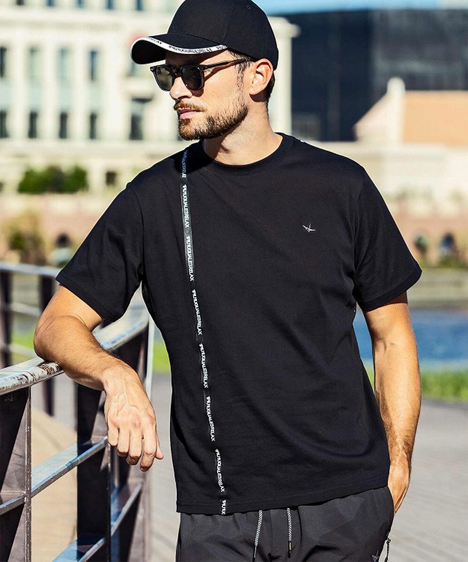 1PIU1UGUALE3 RELAX ヘム刺繍ロゴロングTシャツ | ウノピゥウノウ