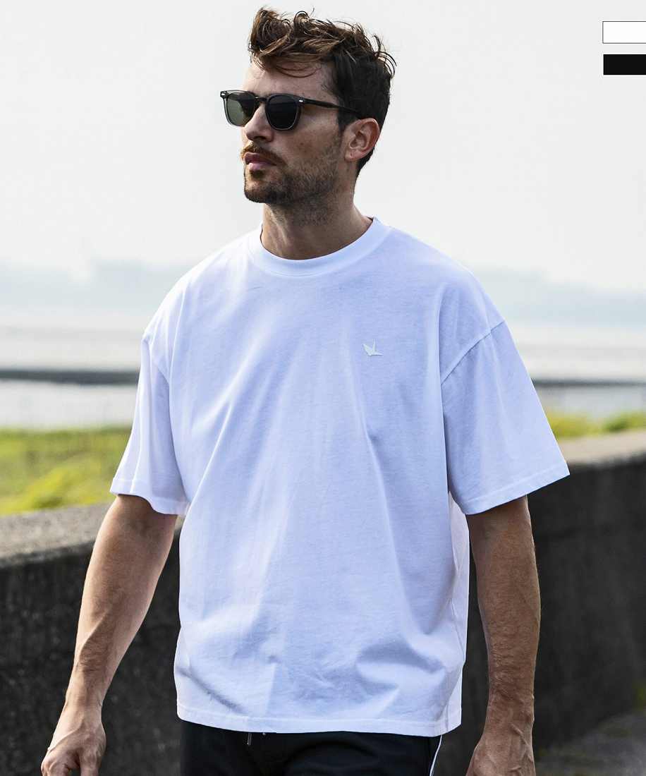 1PIU1UGUALE3 RELAX シンプルロゴ半袖Tシャツ「LEON 4月号掲載