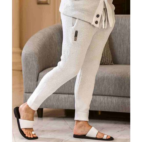 1PIU1UGUALE3 RELAX "ONFF"1PIU1UGUALE3 RELAXjbgpc̓ołBJV~̂悤ȏ_炩ȔG肪"ɏ̒Sn"̐lCV[YBщĤ鎅ŕ҂ݏグAC܂񂾂悤Ȃӂ݂ƂȂ₩BDꂽLkƕۉŁA邽тɐSn悢炬炵܂BWωOf[VX^CO؂₩ɉoBE|Pbgɂ̓uhS񂾃Vo[Sv[ĝP܂Bn(usk-25026)J[fBK(usk-25025)p[J[ƍ킹΋ɏ̂났X^CɁBl̃bNX^CɗDɊYꒅłB[^:USK-25027]----------------------------------------------------------------------------y1PIU1UGUALE3 RELAX@Em sD Em EO@[ g bNXz"ɏ̕i"Ƃăt@bVjX^ɈĂ܂ȂA1PIU1UGUALE3 RELAX"" ""ւ̒ɃfUCi[炪IA҂ɍgƊ؂"ꒅ"ꂽiŒm1PIU1UGUALE3̃JWAEFACłB̉lm錺l炱ΓIȎx󂯂AbNXCȂł͂"ɂ̒Sn"𐥔̊ĂقBATTENTIONiʐ^͂ł茻iČ悤ɐSĂ܂Ap̃j^[ɂ荷ق܂BTCYdȂǂɑ̌̍ꍇ܂Bi̎dlуfUC͉P̂߁A\ȂύXꍇ܂B