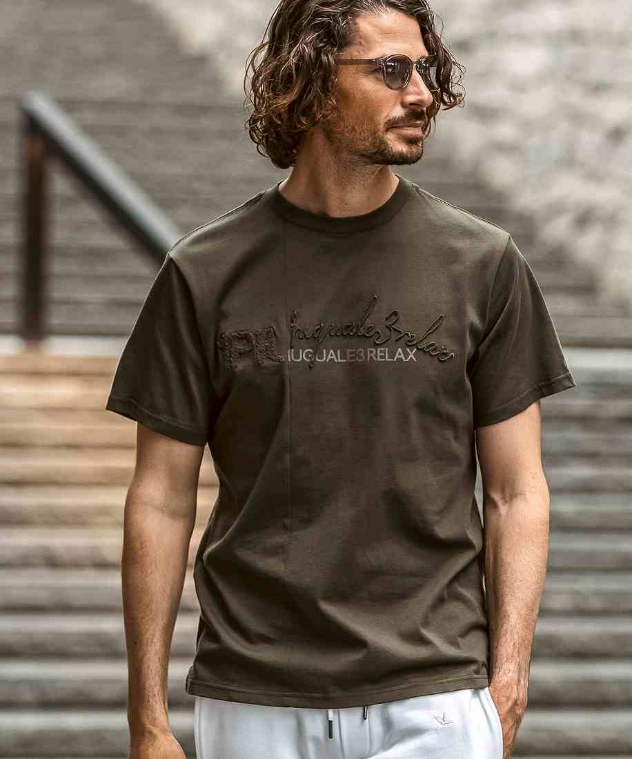 1PIU1UGUALE3 RELAX ビッグロゴインバーテッドTシャツ | ウノ