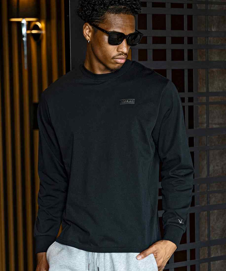 1PIU1UGUALE3 ブラック 長袖Tシャツ 1PIU1UGUALE3 RELAX ロンT 長袖 T