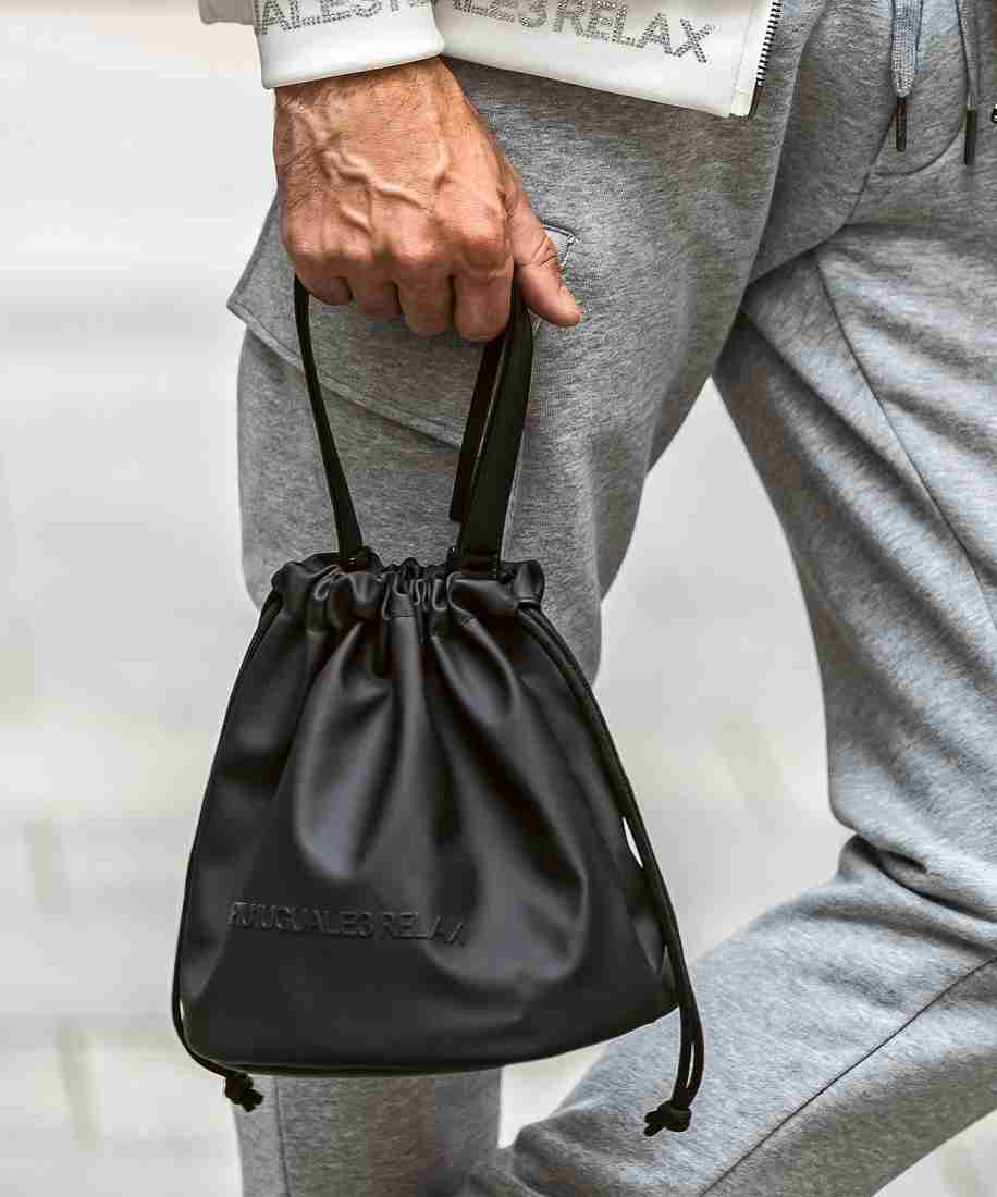 1PIU1UGUALE3 RELAX シンセティックレザードローストリングバッグ