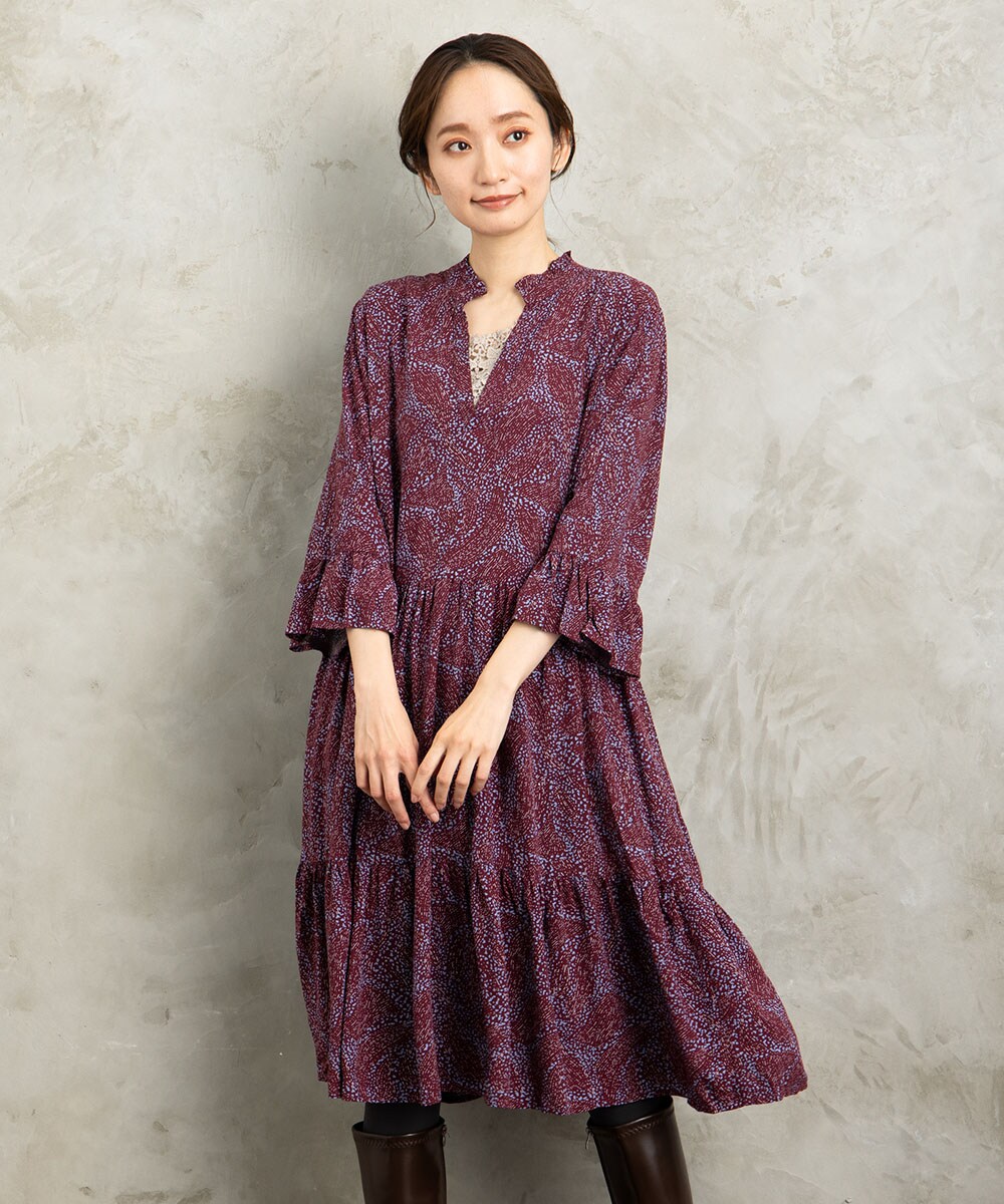 大きいサイズ】 9号・15号 Saint Tropez スタンドカラーキーネック