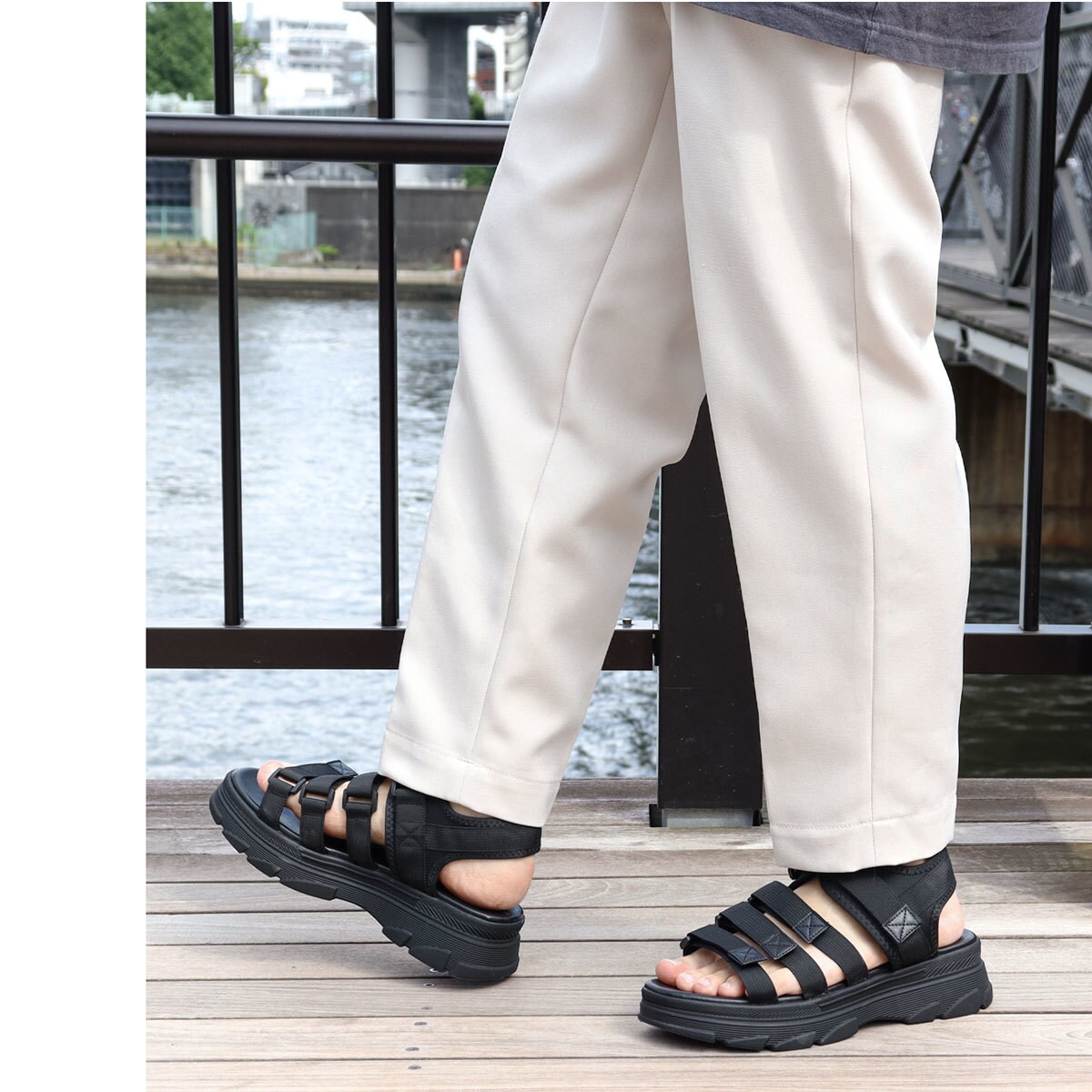 UNISEX」【22.5～27.0cm】☆厚底4本ベルクロスポーツサンダル