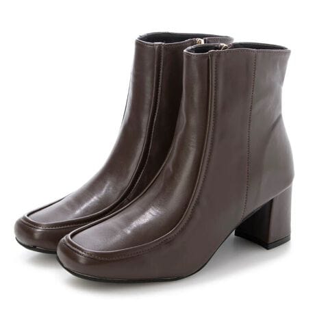 Ȃ߂炩ȃJ[u`JfUCAX}[gŐꂽۂ̃V[gu[cBƂXNGAgDɒ悢Ƃ葾߂̃q[ŃX^CAbvAQ̈芴ŕ₷u[cƂȂĂ܂BWbvŒE炭GOLD̃XNGAWbvu[cƂ̑̑悭NbVĂ܂̂Ńq[S҂ɂIXXłIR[fn[tpcɍ킹VcꂽR[fBl[g߂łBDENIMԂė̂[hJWAR[fƂ̑R[fBl[gɂȂꊴvXAX^COۂAbvf[gĂ܂B[^:9155]yLiBERTYDOLLinstagramz@libertydoll.shoes@tH[Ăȏ`FbNIiЉAgh𒆐SɔMĂ܂