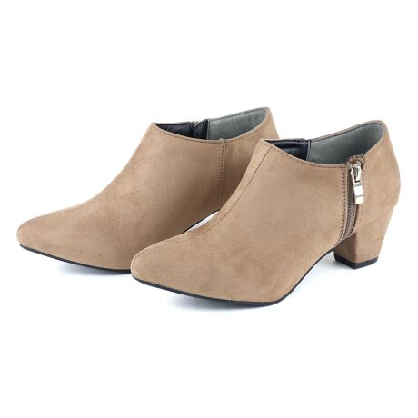 oeBh[TChWbvu[coIINbV̗ǂC\[ƈ芴Q́A5.5cmq[͂oɂœKł߂S[h̃XC_[͎₷J₷̂łBꂩ̋G߂Ƀsb^ȃGKg烂[hX^C`lR[f܂ŕL􂷂ACełIpointrꂢɌ5.5cm`L[q[Ƀ|CebhgD̖،^ŃVGbgƗSnǋu[eBBVvȃfUCŃVGbgƗSnǋCłBsilhouetteܐ͒悭܂邢A[hgDBԂ̂܂ł̓䂪[hȈۂ^܂BGKXłƂCؚɃLCɌĂ܂BdetailTChWbv^Cv璅EȒPɂł̂|Cgq[ɂ͕₷`L[q[̗pBnʂƂ̐ڒnʂLA肵sT|[g܂BAbp[ɂ͂߂ׂ悭鍇vgpBcoordinateVvȃfUCō킹₷AVcWPbgȂǂɃXLj[pcȂǍ킹LCڃR[f߁Ijbg⃍TȂǂɃfjpciW[YjȂǍ킹ăJWAɂI[^:3606]yîm点z̏i24N513牿i{Ă܂B͂鏤iɂĂ^Oȉꍇ܂Aݕ\ĂTCg\i̔iłB\߂܂悤A肢\グ܂ByLiBERTYDOLLinstagramz@libertydoll.shoes@tH[Ăȏ`FbNIiЉAgh𒆐SɔMĂ܂I