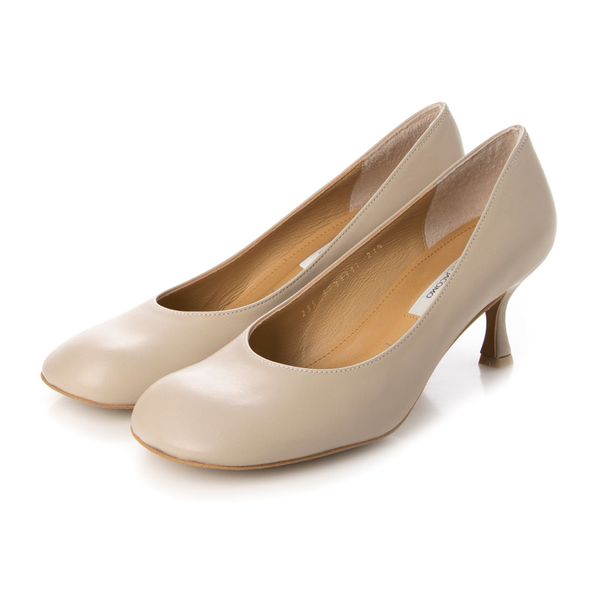 オブリークトゥプレーンパンプス