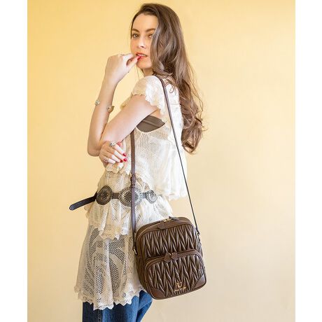 y Ui[jzfUCi[ Yuko Ohashi̋ՐɂӂCXs[Vꂽ}eAd`ɂiłBmA[itXōjl̏łFCɁALLlɔP߂̎iĂ܂BȂ̋P؂₩ɁAYuko OhashiƋɊFƊyłuhłB摜̏i̓TvłBۂ̏iƐFAdlAHATCYAfޓ኱قȂꍇ܂Bi摜́A̓p\RȂǂ̉{ɂAۂ̐FƈقȂČꍇ܂B\߂BipׂɁAAeV^OEl[KmF̏AGiJAȂǁjɂgpFFڂ̌ƂȂꍇ܂̂ŁA戵ɂ͏[ӂBAR[≖fnȂǂ̏ŁEۉtiɕtƁAFϐFEV~ꍇ򉻂𑁂߂錴ɂȂ܂̂łӂB[^:022-7391]