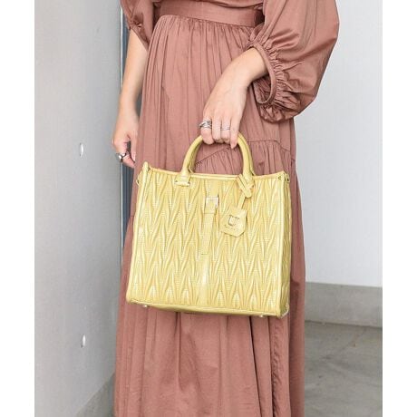 **ɊYAg[gobO**2025AWVFǃCG[EI[uEO[EVo[DetailEA5Ή(A4p̔)ŉו̏ȂʋΎɂ߁Bz500mlybg{gcEɓTCYŕi̕Ki[ł܂BE|\2way^Cv茳󂯂̓V_[xgtĎyBErWlXobOɂgێrɂSȂ̂|CgBEt@Xi[t݂̒|PbgICJ[hAԌCzȂǂ̂oACêɑ劈łBEuhSNVFbg`[tS[h̃uhS̃ANZgɂȂAiYĂ܂BA4ΉLTCY͂IE022-6841Lԍŏi肢v܂B----------------------------|PbgF1(:t@Xi[P)A5[FtV_[ROFEJF}OzbNeF----------------------------PUU[Ƃͥ_炩ƂG肪ŁA{vɋ߂ڂƎ̍/v(tFCNU[)łB{vî悤ȓʂȂ͕Kv܂BϐɗDĂ邱ƂłAJȂǂ̐Ă̓̊ȂǂŉĂ܂ۂɂ́A炩zŐ@ĂȂǊȒPȃeiXsĂƂ蒷邱Ƃ\łBAR[Ȃǂ܂܂n܂͗򉻂𑁂߂邱ƂɌq܂̂łӂBîm点ޗ̉î2024N10菇iĒ܂B݂̓TCgɕ\Lꂽił̔̔ƂȂ܂BiɋLڂĂ鉿iɂ܂ċi/Vi݂Ă\܂A܂悤肢\グ܂By Ui[jzfUCi[ Yuko Ohashi̋ՐɂӂCXs[Vꂽ}eAd`ɂiłBmA[itXōjl̏łFCɁALLlɔP߂̎iĂ܂BȂ̋P؂₩ɁAYuko OhashiƋɊFƊyłuhłB摜̏i̓TvłBۂ̏iƐFAdlAHATCYAfޓ኱قȂꍇ܂Bi摜́A̓p\RȂǂ̉{ɂAۂ̐FƈقȂČꍇ܂B\߂BipׂɁAAeV^OEl[KmF̏AGiJAȂǁjɂgpFFڂ̌ƂȂꍇ܂̂ŁA戵ɂ͏[ӂBAR[≖fnȂǂ̏ŁEۉtiɕtƁAFϐFEV~ꍇ򉻂𑁂߂錴ɂȂ܂̂łӂB[^:022-6851]