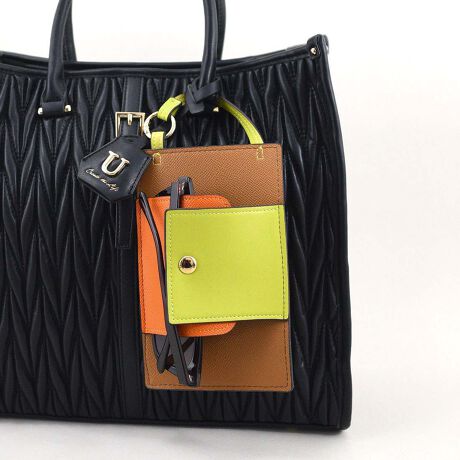 uVvȏAobOBvX}[gȂoX^CɊYApIȃobO`[BTOX⃊[fBOOXȂǁAƐgɂ킯ł͂ȂǁAƂɕKvȃACeX}[gɎ[BobOɎt`[dlAłƎoĕ֗BX}[gtH⏬[ł|PbgtBJtȗVѐSÃX^CɑN₩ȃANZgvXBy Ui[jzfUCi[ Yuko Ohashi̋ՐɂӂCXs[Vꂽ}eAd`ɂiłBmA[itXōjl̏łFCɁALLlɔP߂̎iĂ܂BȂ̋P؂₩ɁAYuko OhashiƋɊFƊyłuhłB摜̏i̓TvłBۂ̏iƐFAdlAHATCYAfޓ኱قȂꍇ܂Bi摜́A̓p\RȂǂ̉{ɂAۂ̐FƈقȂČꍇ܂B\߂BipׂɁAAeV^OEl[KmF̏AGiJAȂǁjɂgpFFڂ̌ƂȂꍇ܂̂ŁA戵ɂ͏[ӂBAR[≖fnȂǂ̏ŁEۉtiɕtƁAFϐFEV~ꍇ򉻂𑁂߂錴ɂȂ܂̂łӂB[^:072-1081]