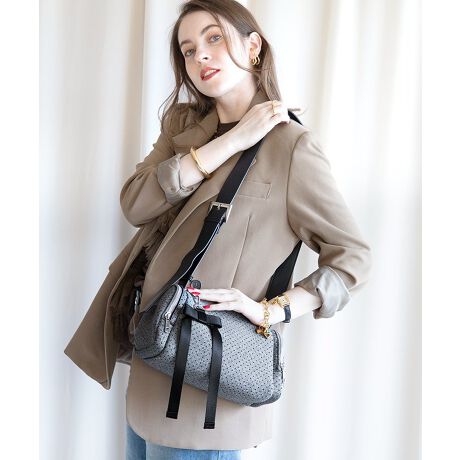 uh\uMoelleuxi[jvV[YAҖ]̃V_[obOoBACR̃{ufBOfނAƂtHɎdグ܂BTChɂꂽ_u|PbǵAX}zJ[hP[XȂǏȏACeɕ֗BRpNgȌڂȂAz|[`܂悢[͂ŁAfC[gɍœKłBV_[Xgbv͒\ŁA|E΂ߊ|̂ǂOKB؂₩Ƌ@\˔Al̖̏ɊY\obOłBg[gfUC̓WJ܂BLTCYg[gF0321391MTCYg[gF0321401#UobO #[ #tobO #V_[obO #_u|Pbg #ꂢ߃R[f #ltF~j #[̓obO #fC[V_[ #30obO #40obO #؂₩V_[ #݊obO #oobO #GKgobOy Ui[jzfUCi[ Yuko Ohashi̋ՐɂӂCXs[Vꂽ}eAd`ɂiłBmA[itXōjl̏łFCɁALLlɔP߂̎iĂ܂BȂ̋P؂₩ɁAYuko OhashiƋɊFƊyłuhłBAR[≖fnȂǂ̏ŁEۉtiɕtƁAFϐFEV~ꍇ򉻂𑁂߂錴ɂȂ܂̂łӂB摜̏i̓TvłBۂ̏iƐFAdlAHATCYAfޓ኱قȂꍇ܂Bi摜́A̓p\RȂǂ̉{ɂAۂ̐FƈقȂČꍇ܂B\߂BipׂɁAAeV^OEl[KmF̏AGiJAȂǁjɂgpFFڂ̌ƂȂꍇ܂̂ŁA戵ɂ͏[ӂB[^:0321411]