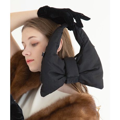 ӂƂtHƁA傫ȃ{ڂ䂭~jV_[BuNuageijA[WjvtXŁg_hƂ̒ʂAy₩ŏ_炩ۂfUC͂łBDetailE̓Iȃ{fUCR[f̃ANZgɁEX}[gtHpIȃ~jTCYEV_[̒͒\ŁA|E΂ߊ|ǂɂΉEyʂŏ_炩ȑfފfC[gɂ҂Ewʂɕ֗ȃ|PbgtSize~jTCYȂKvȉו[łoX݌vBRpNgɎĂ̂ŁAsEoECxgɂœKłBMaterialyď_炩ȃ|GXefނgpBVɂȂɂA≘ɂrI߁AfC[炨oV[܂ŕL􂵂܂BColorx[VbNȃubNAuEA؂₩ȃS[h3FWJBX^CÕeCXgɍ킹đIׂ܂BSpecJF}Olbg|PbgF|Pbg~PAwʃ|Pbg~1V_[FV[YWJfUCő傫߃TCÝuNuage {V_[obOviuhi3320071j܂BV[ɍ킹Ďĝ߂łBy Ui[jzfUCi[ Yuko Ohashi̋ՐɂӂCXs[Vꂽ}eAd`ɂiłBmA[itXōjl̏łFCɁALLlɔP߂̎iĂ܂BȂ̋P؂₩ɁAYuko OhashiƋɊFƊyłuhłBAR[≖fnȂǂ̏ŁEۉtiɕtƁAFϐFEV~ꍇ򉻂𑁂߂錴ɂȂ܂̂łӂB摜̏i̓TvłBۂ̏iƐFAdlAHATCYAfޓ኱قȂꍇ܂Bi摜́A̓p\RȂǂ̉{ɂAۂ̐FƈقȂČꍇ܂B\߂BipׂɁAAeV^OEl[KmF̏AGiJAȂǁjɂgpFFڂ̌ƂȂꍇ܂̂ŁA戵ɂ͏[ӂB[^:3320061]