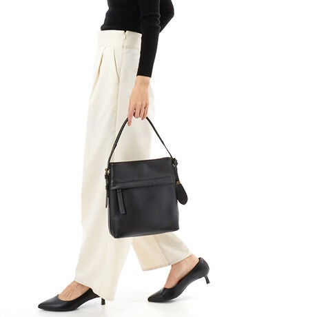 [^:ANA152]a5TCY2WAYV_[Bۂɑ̂ɓ݂fUCŁAprɉăXgbv͂ǂO\B