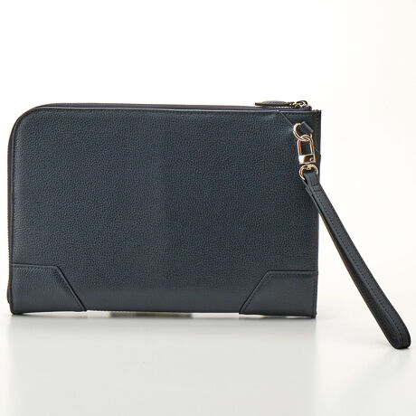 [^:SOX032]iȃU[ӂ񂾂ɎgpobORNVuCLAUDIOiNEfBIjvB̃ghɍEȂAՓIŒgpłfUCłBI[U[Ȃł͂̍ƃ|Pbg̏[[́BSONNEi]lj̒ԃRNVłBlXȃCtX^CłCȂĂCLAUDIO V[Y̐VACeB܂ł̂qlqAOɁAؕiԂǂfiƂȂ܂BƎJꂽU[́A_炩AKxȃnAGSn̗ǂIBiȃU[̑fފɍ킹AXG[h^b`̗n̗p邱ƂŁAɂ܂ŐGSnǋ܂B