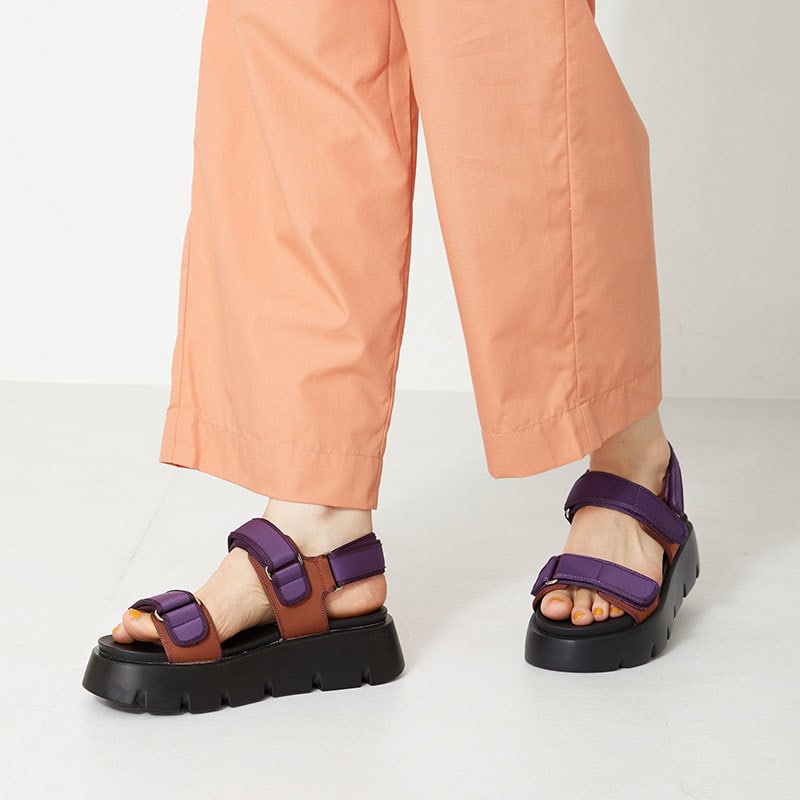 DIANA グリッターストラップ　厚底軽量スポーツサンダル artemis by DIANA サンダル グリッターストラップ 厚底軽量