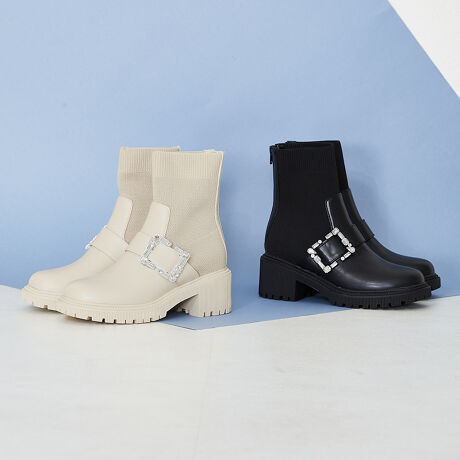 Sc߂̃\[ɂărW[obN킹ÐhMIXghڂ̃gbN\[V[gu[c̓Abp[ƃ\[𓯐Fnł܂Ƃ߂邱ƂŃrW[̋PfUCBjbgfނ̂Ƃ6.8cm̃q[ȂǏ炵fBe[𐷂荞ŃXJ[gR[fȂǃtF~jX^CɂރACeɁBobNt@Xi[ڂŒEN`B[^:31434]