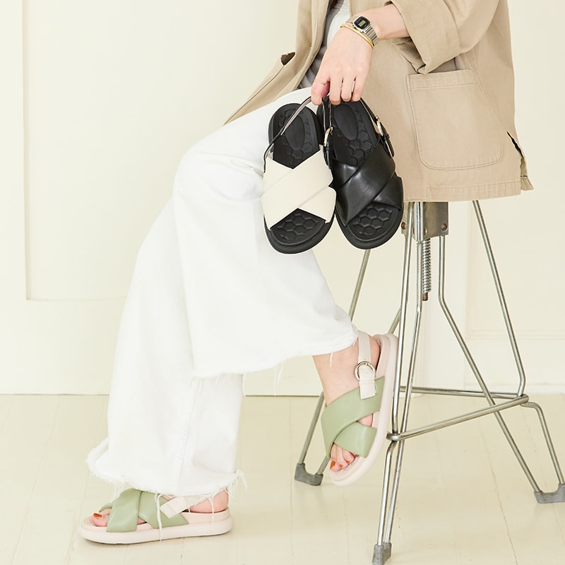 [�}���C]�N���X�x���g�R���t�H�[�g�T���_��/41240/�I���G���^���g���t�B�b�N�iORiental TRaffic�j �O���[��