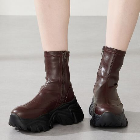 ƂƂ{[Xj[J[\[CpNg̃u[ćAŃR[fBl[g̎ɂȂ1B̓Xgb`fނő肪ǂtBbĝŁA{[~[ȃ\[Ƒgݍ킹邱Ƃō׌ʂQB\[ɂ͌yʂŏ_炩ގgpĂ̂ŁAڈȏɕ₷ɂ̂ŁAGɓꂽ}XgACeBy@\zEyʁE\[͏_炩ގŕ₷AɂEXgb`fނŏ_炩A肪悢yPOINTzEyʁIБ335g(MTCYŌv)E_炩\[łĂɂE{[~[ȃ\[ō׌ʁyX^btRgzSTAFF@D񕁒ĩTCYF22.0cm/STCYFE21.0cm /21.2cmiCYjFD^FMV^pTCYFSTCYzF҂RgFSł҂łB肪_炩đ肪̂ŁAXgXt[ŗłBSTAFF@W񕁒ĩTCYF22.5cm/STCYFE22.5cm /22.5cmiCYjFE^FMV^pTCYFMTCYzF҂RgFMTCYł҂łBn_炩AڈȏɌyăXj[J[̂悤Ȋoŗ܂BSTAFF@U񕁒ĩTCYF23.5cm/MTCYFE23.5cm /23.5cmiCYjFEE/D^FMV^pTCYFMTCYzF҂RgFMTCYł҂łBꌩd܂Ƃɂyĕ₷Xgb`fނȂ̂ŗߕtȂSnQ̂PłBSTAFF@UM񕁒ĩTCYF24.0cm/LTCYFE24.0cm /23.8cmiCYjFE^FMV^pTCYFLTCYzF҂RgFܐɂȂ]T܂AŌŒ肳̂ŃTCY͂傤ǗǂłBwɋԂ̂Œ܂ȎłƂĂyɗ܂BSTAFF@Y񕁒ĩTCYF24.0cm/LTCYFE24.7cm /E24.5cm iCYjFD^FMV^pTCYFLTCYTCYzF҂RgF͂Ȃ^CƂłAXgb`fނŒߕt͂ȂłBڈȏɌyāSTAFF@O񕁒ĩTCYF25.0cm/LLTCYFE24.8cm /24.7cmiCYjFC^FGWvg^pTCYF41TCYzF҂RgFw߂Ȃ̂ŗĂɑOɃYĂܐ悪܂B~ŗ܂BSTAFF@N񕁒ĩTCYF25.0cm/LLTCYFE25.2cm /25.5cmiCYjFE^FMV^pTCYFLLTCYzF҂RgF\[yʂŁANbVĂ₷łBXgb`fނŏ_炩łBL[[hXj[J[ r@ׂ݂@yʃ\[@Xgb`@oL[q[@{[\[@Xj[J[u[c@gbN\[@Xj[J[@@Xj[J[\[@gh y ₷ ɂ [^:41412]