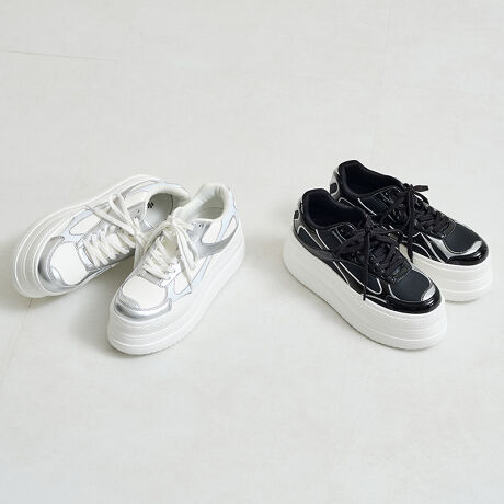 R[g\[Ƀ^bN̐ؑփfUC|킹Xj[J[̓ghځB݂̂R[g\[̓q[̍፷Ȃ̂ň肵SnŁASFzCgJ[ɂ邱ƂŌڂy₩ɁB^bNp[cƃ}bgJ[̑gݍ킹N[ȃubNƁAx[X̐FzCgœꂵĐؑփfUCy߂Vo[2FWJB[^:OT3740]