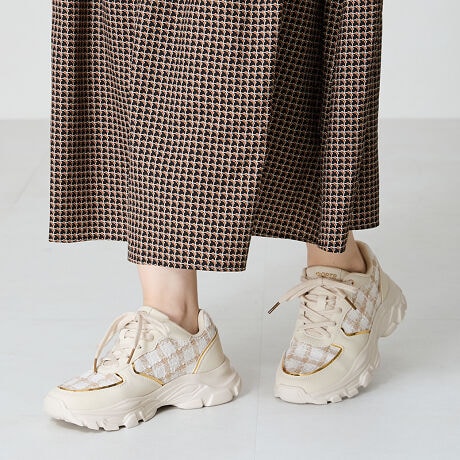 オリエンタルトラフィック