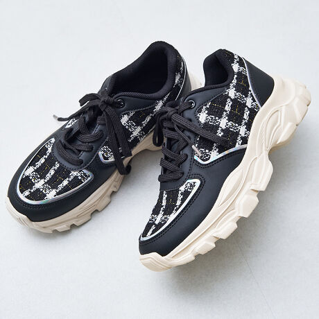 V[[Xtւ2wayŕLy߂Xj[J[́AI[KW[̃V[[Xŏ炵tF~jɁAVvȕRŃJWAɂƁACŕς֗ACeBcC[hƃX[Xfނ~bNX邱ƂŊÂoA^bNC̐ؑւ{AŜ̈ۂ߂Aו܂ł1BTvɂĎBeĂ܂̂ŁA~FASFAn̐F̎dlɕύXꍇ܂B炩߂B[^:OT3746]