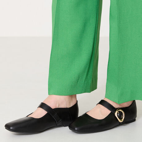 ߂̃xgƃS[h̃obNANZg̃XgbvpvX́ASnɂƂƂ񂱂1B_炩ȃAbp[fނƃNbV̒~Aɂܐ敔ɂNbVĂ̂ő̕SyĂdlB͓łou[V^CvȂ̂ŁA2wayły߂D́B̃JbgC茩Ă̂|CgBTvɂĎBeĂ܂̂ŁA~FASFAn̐F̎dlɕύXꍇ܂B炩߂B[^:52104]