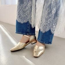 【25春夏新作】スリットセパレートパンプス/52110