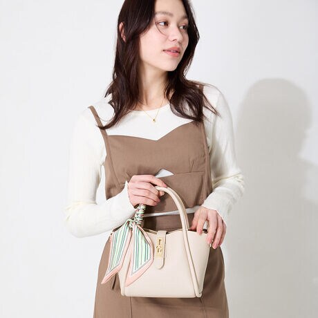 ubNɂ̓ubNAx[Wɂ̓XgCvAu[ɂ̓jAX̂Aj}ƃJ[ɃXJ[tς̋l܂obOBɂ̓t@Xi[t̎d؂|PbgtĂ̂ŊO璆gȂ̂BԌ̗ߋ2iKŒ\Ȃ̂ŉוȂƕ߂邱ƂoByIXXPOINTzOE߉\ȃV_[XgbvtTvɂĎBeĂ܂̂ŁA~FASFAn̐F̎dlɕύXꍇ܂B炩߂B[^:BA-252]