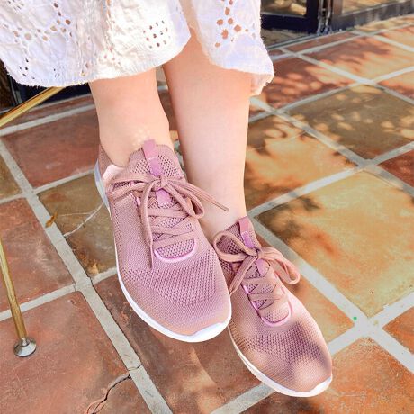 _lC̃jbgXj[J[烌[XAbvfUCVoI^ƂƂySn͂̃jbgXj[J[Ƀ[XAbv^CvoBCRōb𒲐߂ł̂Ŏ̑ɍ킹ătBbg߂dlɁBɃAbp[ŜLk̂jbgfނő肪ǂ\[͕₷悤Ԃ̗ǂ݌vŃXgXt[ȗSnBĈƂɂŷŃ^E[XłȂANeBuȂoV[ɂ􂵂ĂꂻBfUCŌCRȂ̃fUCpӂĂ܂Bu3709vƂ܂By@\zERقǂɂ̂܂ܗ郌[XAbvfUCEyʁȄ_炩jbgfނő肪ǂAXgXt[ȗSnEjbgfނȂ̂ŒʋCǂAKɗECRōb𒲐߂ł̂Ŏ̑ɍ킹yPOINTzEБ153g(37TCYŌv)ƌyʁIEƑւ̃v[gɂ߁IȄ_炩jbgfނŃtBbĝ闚SnER[fɍ킹đIׂLxȐFWJTvɂĎBeĂ܂̂ŁA~FASFAn̐F̎dlɕύXꍇ܂B炩߂ByX^btpRgzSTAFF@D񕁒ĩTCYF22.0cm/STCYpTCYF35(22.5cm)TCYzF҂RgF35ł҂łByʂŃjbgfނȂ̂ő蔲QłBtBbĝŌCȂ烏TCYłƕ܂BSTAFF@H񕁒ĩTCYF24.0cm/LTCYpTCYF39(24.5cm)TCYzF҂RgF39ł҂łBŷŒԂ̈ړyłBSTAFF@O񕁒ĩTCYF25.0cm/LLTCYpTCYF41(25.5cm)TCYzF҂RgF42Ƒ悪኱܂̂41ŗ܂BjbgŐLт邩̌C𗚂ĂȂłB[^:OT3765]XgXt[ X|[c y 3709̕Ro[W NbV 22.0 26.0 傫TCY TCY  O ӂӂ Lk bNX 