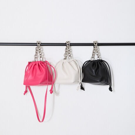 [^:BA-255]RƂtHВobO͎O\ȑ߂̃`F[XgbvňCɕ͋CςACeB{̂ƓF̃V_[XgbvtĂ̂ŃnhobOƂĂł͂ȂA|΂ߊ|oDǴBVvȃfUCŋGߖ킸AǂȃX^Cɂ킹₷ByIXXPOINTzOE߉\ȃV_[XgbvtO\ȃ`F[XgbvtTvɂĎBeĂ܂̂ŁA~FASFAn̐F̎dlɕύXꍇ܂B炩߂B