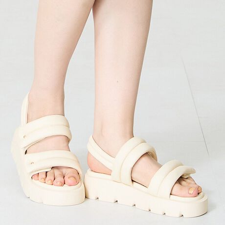 lC̃_uxgɃXeb`ăvNbƂ̓ItHACeBtg̃xg2{̓xNdlȂ̂ŁAȒPɒEł邤Ɏg̑ɍ킹tBbeBO\B\[SēFł܂Ƃ߂ăg[ɎdグAfނ}bgȎɂ邱ƂŃghvfvXT_́Axg̒[ɂX^bY|CgBTvɂĎBeĂ܂̂ŁA~FASFAn̐F̎dlɕύXꍇ܂B炩߂B[^:51202]