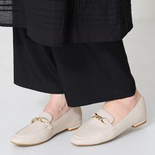 【25春夏新作】ねじりチェーンモチーフローファー/52116