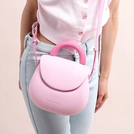 {̂⎝XgbvS̓IɂƊۂAԂȃVGbg킢~jobOBR[fBl[g̎ɂ҂̃CG[J[ɉAtF~jLC߃R[fɃ}b`sNx[WȂǃJ[CibvLxŁASFXgbvoCJ[ȂƂ|CgBEVAfނgpĂ̂łƂĂyɖhƖhɗDĂāAڈȏ̎[͂̂łoɂ҂BnhobOƂĂ͂At̒\ȃXgbvtƃV_[obOƂĂg2waydlȂ̂ŁAJANeBuȃV[ɂ҂BsWhat's fungoofun(t@O[t@)?tfungoofun̓hCc̃bhhbgfUC܂iF DESIGN AWARD܂fUCi[`[ɂčꂽuhłBɗDƎEVAfނgTXeiuňۓIȃfUC̃obO|[`͐E璍ڂW߂Ă܂BTvɂĎBeĂ܂̂ŁA~FASFAn̐F̎dlɕύXꍇ܂B炩߂BWEB̏iƂȂ܂B[^:G-0013]