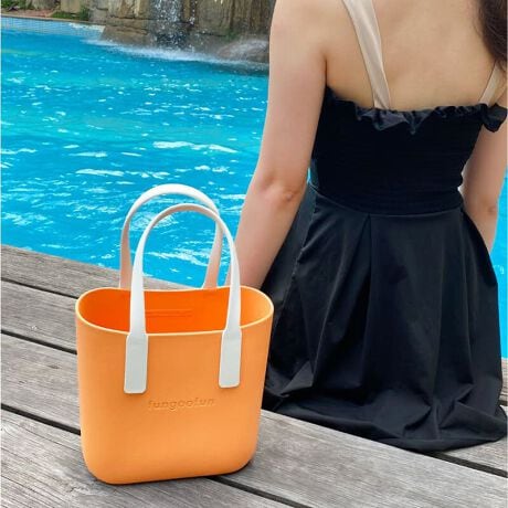 Ղ̃}`Ǝg₷[Ŏ[͔Q̃nhobOB_炩fފ̎́A炩ȃJ[utĎrɃtBbg`ɁBɖ{̕ƃoCJ[ɂȂJ[O̓R[fBl[g̃ANZgɂ߁Bꕔ͕\ʂɍׂʂt邱ƂŊ~ߌʂvXBEVAfނgpĂ̂Ōyʂŏ_AhƖhɗDꂽACeBĂې􂢂ł̂łꂪyȂ͓̂IBƂ}`500ml̃ybg{gۂeʃTCYB₨o|͂AybĝUpobOCEv[Ȃǂ̃ANeBreBAsNjbNAAEghAV[ȂǕL􂷂邱ƊԈႢȂBsWhat's fungoofun(t@O[t@)?tfungoofun̓hCc̃bhhbgfUC܂iF DESIGN AWARD܂fUCi[`[ɂčꂽuhłBɗDƎEVAfނgTXeiuňۓIȃfUC̃obO|[`͐E璍ڂW߂Ă܂BTvɂĎBeĂ܂̂ŁA~FASFAn̐F̎dlɕύXꍇ܂B炩߂B[^:G-0022]