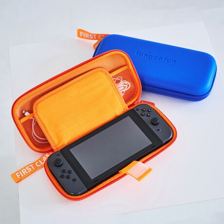 Q[@^ׂpP[XfungoofunoBQ[@[鑤͒e͂̂EVAfނɌ݂AȌՌɋɁBQ[\tg9[łd؂̓xNtŁAP[XJƂɃQ[@̂hBbV|Pbgɂ̓CzȂǈꏏɎ^т̂[\BIW͒܂œFœꊴoAu[̓IWƂ̃oCJ[Ń|bvȃfUCɂ邱ƂŁAQ[@P[XȂł̗͂VѐSoBP[XOɂ͕ze[v̎t邱ƂŁA^т̂₷ɂACeBsWhat's fungoofun(t@O[t@)?tfungoofun̓hCc̃bhhbgfUC܂iF DESIGN AWARD܂fUCi[`[ɂčꂽuhłBɗDƎEVAfނgTXeiuňۓIȃfUC̃obO|[`͐E璍ڂW߂Ă܂BTvɂĎBeĂ܂̂ŁA~FASFAn̐F̎dlɕύXꍇ܂B炩߂B[^:G-0023]