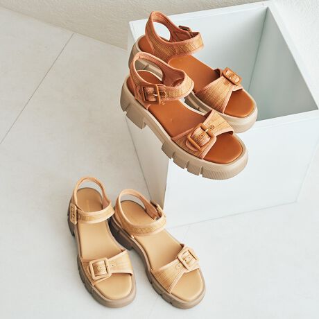 i`ȃtBAfނ̃xgɁÃgbN\[gݍ킹ɂ͂ȂVNȃT_BfނƃntobNAbp[ƓFɂA{[~[Ȍx[Wɂ邱ƂŃR[fBl[gɓ݂₷͋CɁBxg̓}WbNe[vdlŒEyȏɁAtBbĝ闚SnBTvɂĎBeĂ܂̂ŁA~FASFAn̐F̎dlɕύXꍇ܂B炩߂B[^:51214]