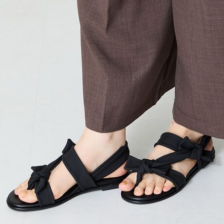 AVg[ɔzuxgŗłȂꊴ̂łgOT_́A{񂾂悤ȃfUClACeBܖD̐@pAbp[́AXgb`X[Xfނɂ邱Ƃő肪DtBbgBxgɂ͉BSdł̂Ń^b`ł̒E\Btɗtbg^CvŉĂ̂oɂ҂BTvɂĎBeĂ܂̂ŁA~FASFAn̐F̎dlɕύXꍇ܂B炩߂B[^:51215]