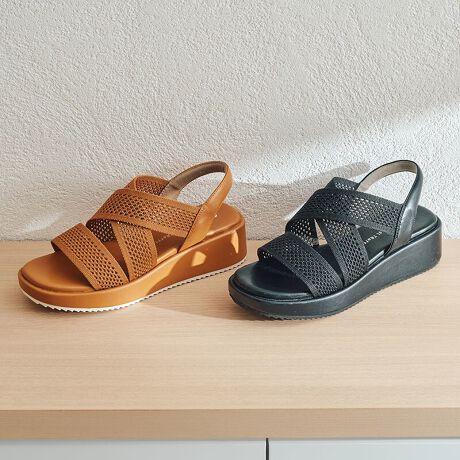 ݂̂\[X|[eB[ȃT_́Ajbgfނ̃xgŃi`ȕ͋CɎdグ1BbŃNXxgfUC͑ɂtBbgɁAc̃CYɌĂD́Bxgƈ|΂̂܂ܗyȒE\ɁBx[VbNȃJ[OŕĩX^COɂ₷B37i23.5jTCY̕Б̏d@240ySTAFF RgzSTAFF@W񕁒ĩTCYF23.0cm/MTCYpTCYFS(22-22.5cm)TCYzF҂RgFꂪ炩łASTCYł҂łBz[hĕ₷łBSTAFF@I񕁒ĩTCYF23.5cm/MTCYpTCYFM(23-23.5cm)TCYzF҂RgFMTCYł҂łAꂪłBSTAFF@H񕁒ĩTCYF24.5cm/LTCYpTCYFL(24-24.5cm)TCYzF҂RgF҂łB⑫͂炢łBb͏_炩łBTvɂĎBeĂ܂̂ŁA~FASFAn̐F̎dlɕύXꍇ܂B炩߂B[^:52202]