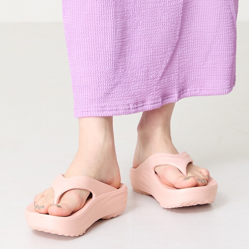 ★激カワ★ 3色【PINK】モコモコ サンダル♡ NEW✨ KIDS サンダル🐳 |イーアス沖縄豊崎