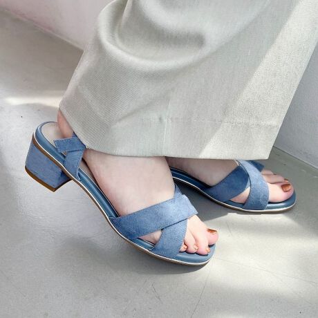 IG^gtBbNlCT_XgbṽNXfUCאgɌĂjAX̂T_B肵߂̃q[ŁA₷QB_炩XG[hfނgpAJWAɂtF~jɂL킹₷fUCB肰Ȃ|CgɂȂ郁^bNCJ[WJN₩ŃX^CÕANZgɂȂ郌bhAx[WAu[AubN̍킹₷WJBTvɂĎBeĂ܂̂ŁA~FASFAn̐F̎dlɕύXꍇ܂B炩߂B[^:55201]